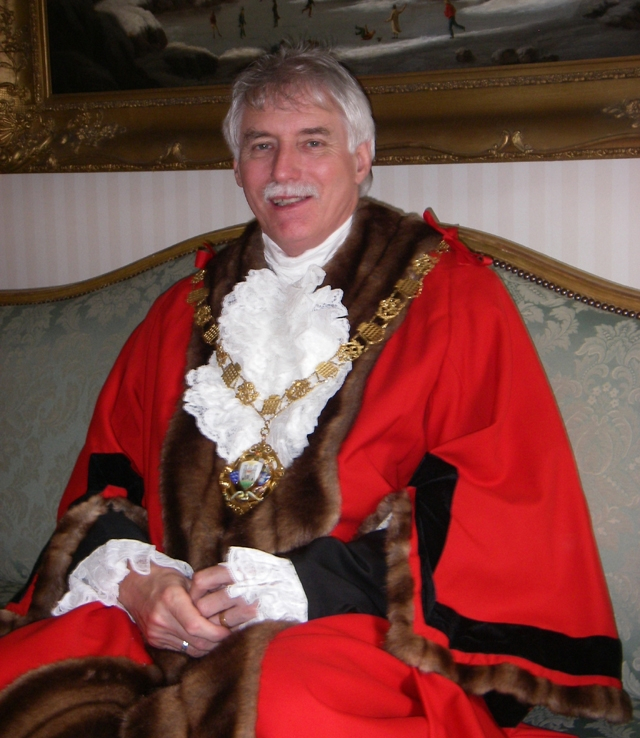 Past Mayor of Chichester - Councillor Brown - 2007-08 and 1997-98