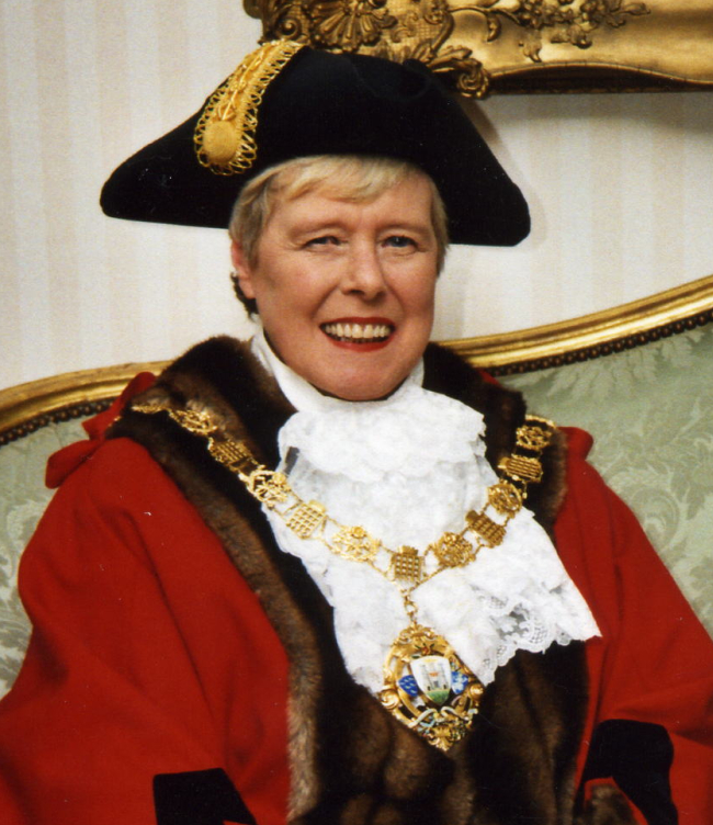 Past Mayor of Chichester - Councillor Le Bourlier-Woods - 2003-04